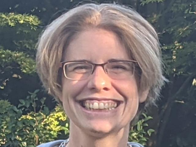 Dr Sarah Bell