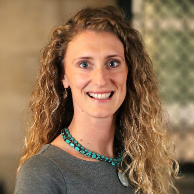 Dr Kelly Morgan