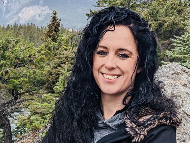 Dr Leah Mclaughlin
