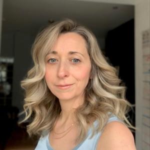 Dr Chloe George